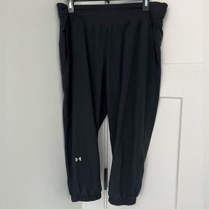 Under Armour Women’s Black Capris